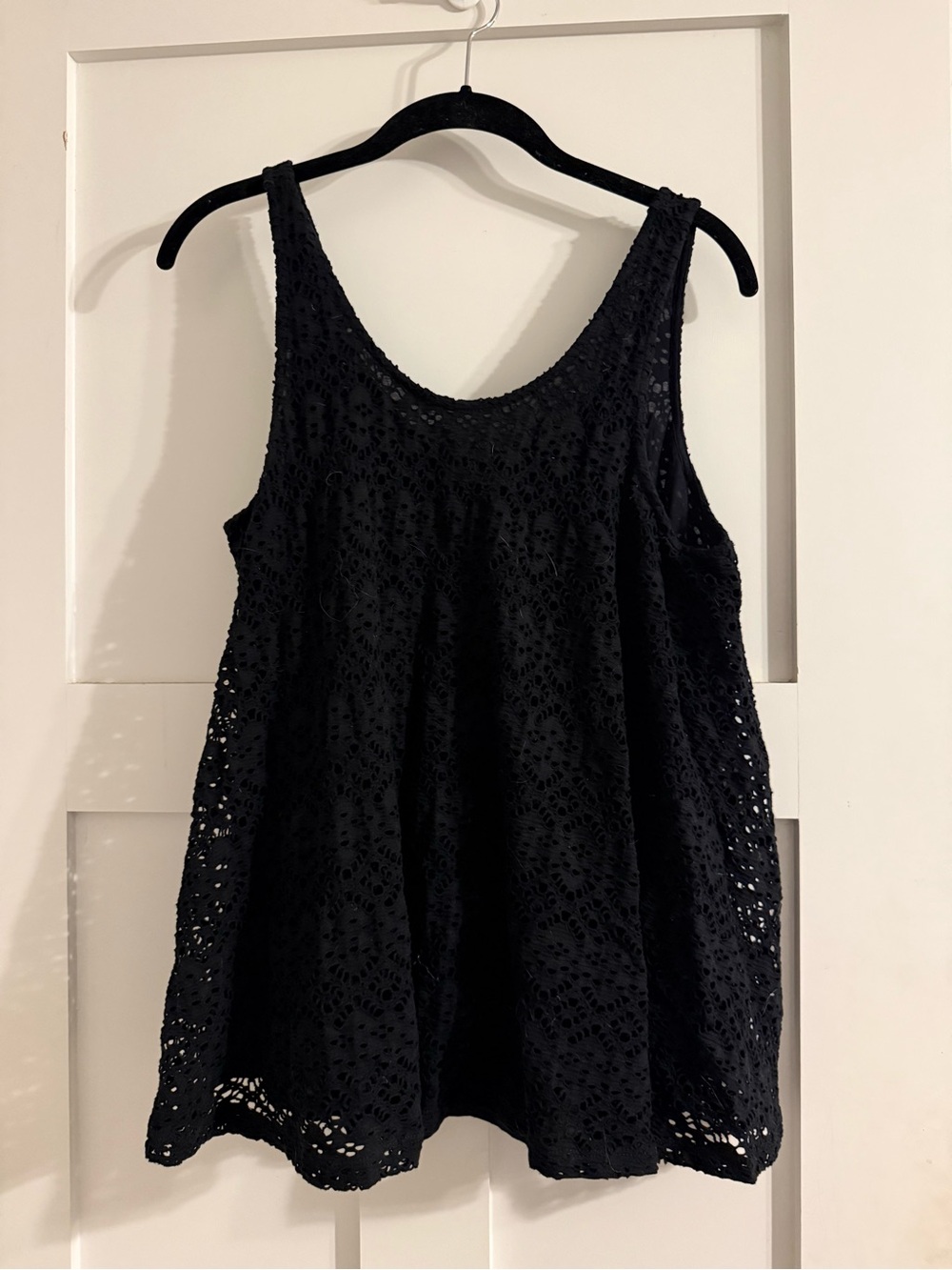 Deletta Black Scoop Neck Tank